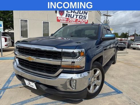 Used 2017 Chevrolet Silverado 1500 LT w/ Texas Edition RWD image 23