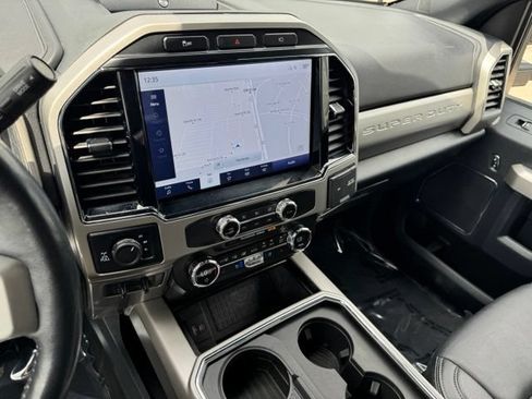 Used 2022 Ford F350 Lariat w/ Lariat Ultimate Package AWD/4WD image 15