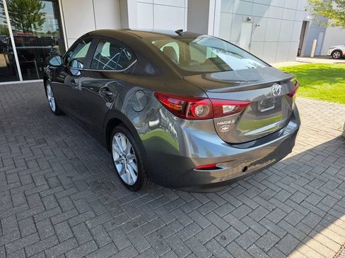 Used 2017 MAZDA MAZDA3 Grand Touring w/ Premium Equipment Package FWD image 2