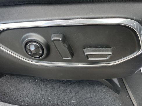 Used 2024 Jeep Wagoneer Series II w/ Flexible Seating Group image 42