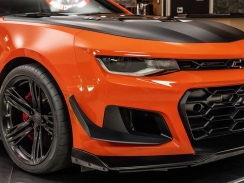 Used 2021 Chevrolet Camaro ZL1 image 21
