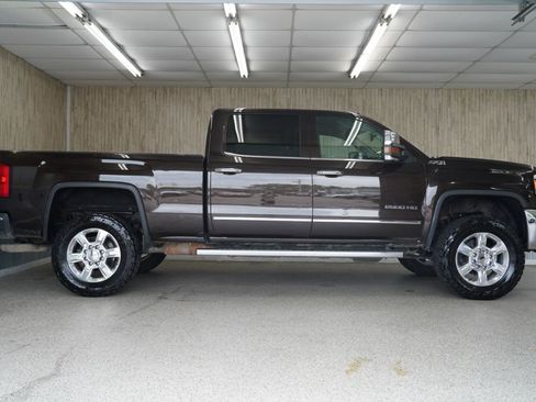 Used 2019 GMC Sierra 2500 SLT AWD/4WD image 6
