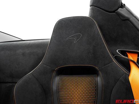 Used 2026 McLaren 750S Spider RWD image 42