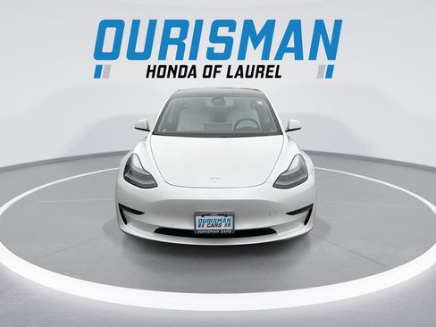 Used 2021 Tesla Model 3 Standard Range Plus image 3