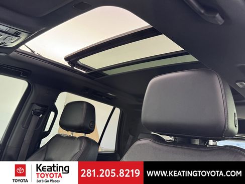 Used 2021 Chevrolet Tahoe Z71 w/ Z71 Signature Package image 20