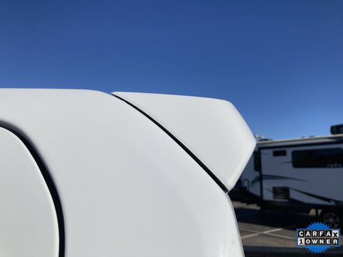 Certified 2024 GMC Sierra 1500 SLT image 10