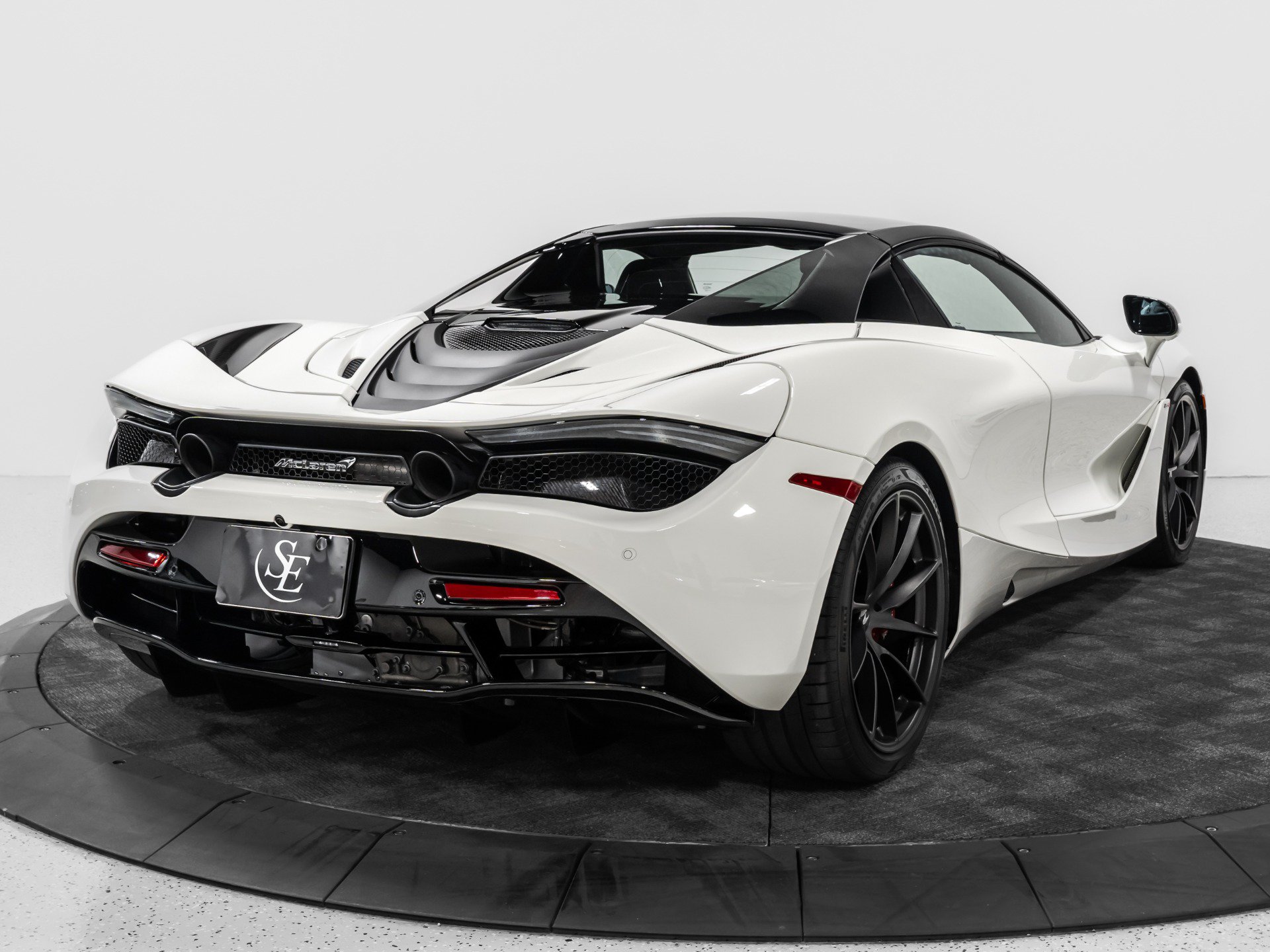 Used 2021 McLaren 720S Performance RWD image 23
