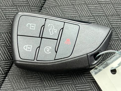 New 2026 GMC Sierra 1500 Elevation image 33