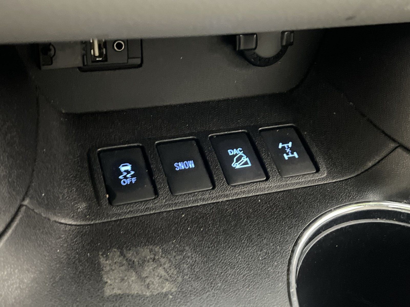 Used 2016 Toyota Highlander XLE AWD/4WD image 35