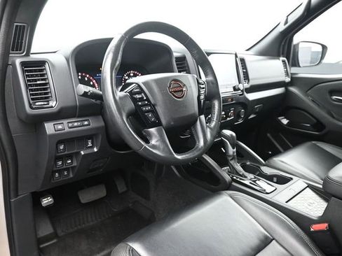 Used 2022 Nissan Frontier PRO-4X w/ Pro-4X Premium Package AWD/4WD image 21