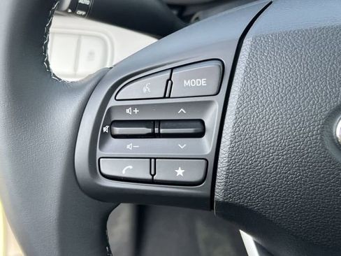 New 2026 Hyundai Venue SEL FWD image 16