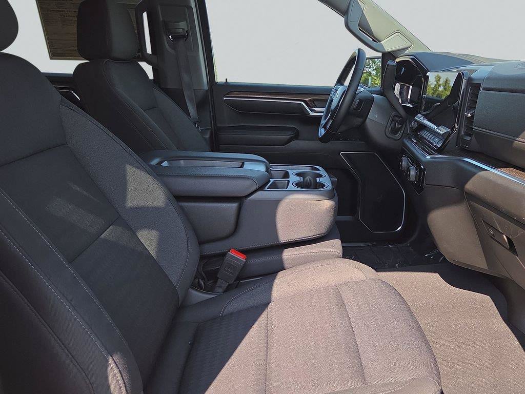Used 2023 Chevrolet Silverado 1500 LT AWD/4WD image 37
