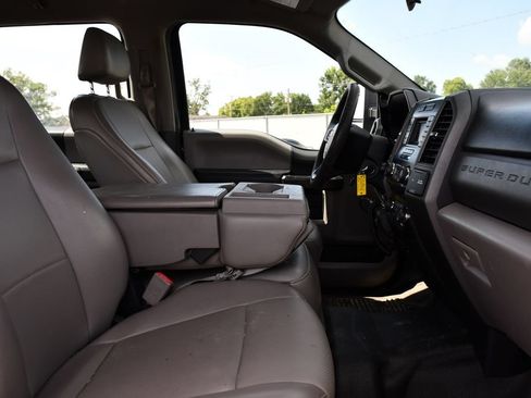 Used 2019 Ford F250 XL w/ Power Equipment Group AWD/4WD image 27