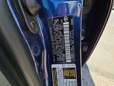 Used 2013 Toyota Avalon Limited w/ Technology Pkg image 28