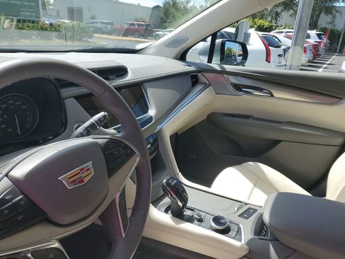 Certified 2024 Cadillac XT5 Premium Luxury w/ Technology Package FWD image 23