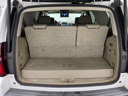 Used 2019 Chevrolet Tahoe LT w/ LT Signature Package image 42