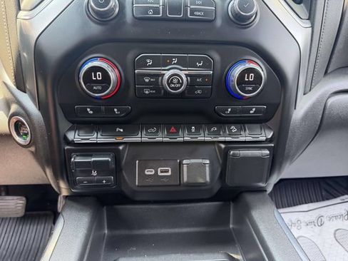 Used 2022 Chevrolet Silverado 1500 LT Trail Boss w/ LT Trail Boss Premium Package AWD/4WD image 21