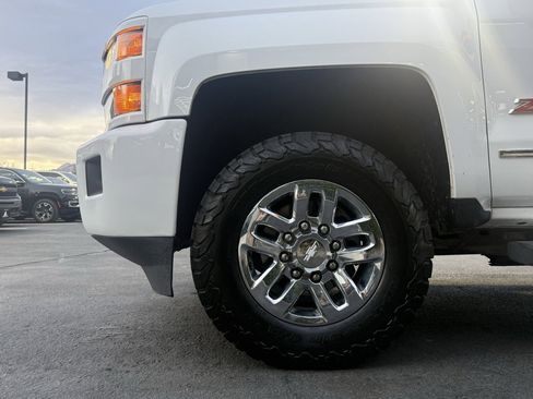 Used 2018 Chevrolet Silverado 3500 LTZ w/ Duramax Plus Package image 32