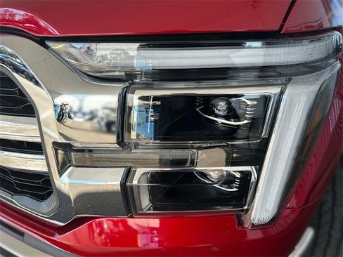 Used 2025 Ford F150 Lariat w/ Equipment Group 502A High image 9