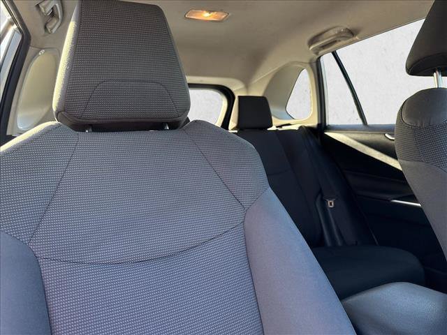 Used 2019 Toyota RAV4 LE FWD image 19
