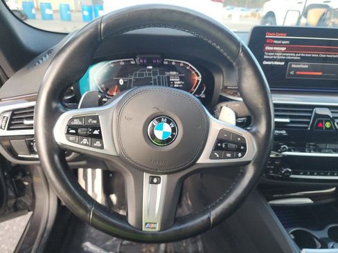 Used 2022 BMW 540i xDrive w/ Executive Package image 12
