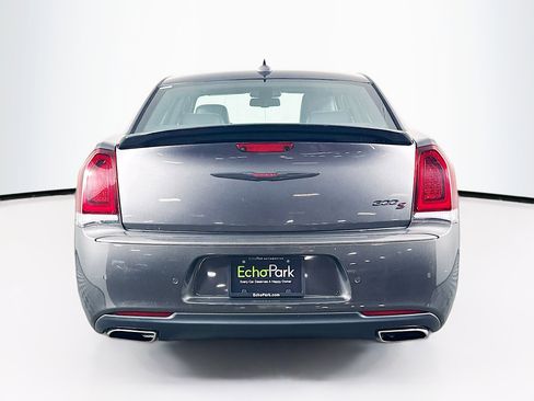 Used 2022 Chrysler 300 S RWD image 7
