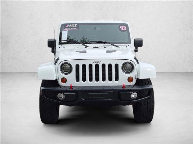 Used 2013 Jeep Wrangler Unlimited Rubicon AWD/4WD image 2