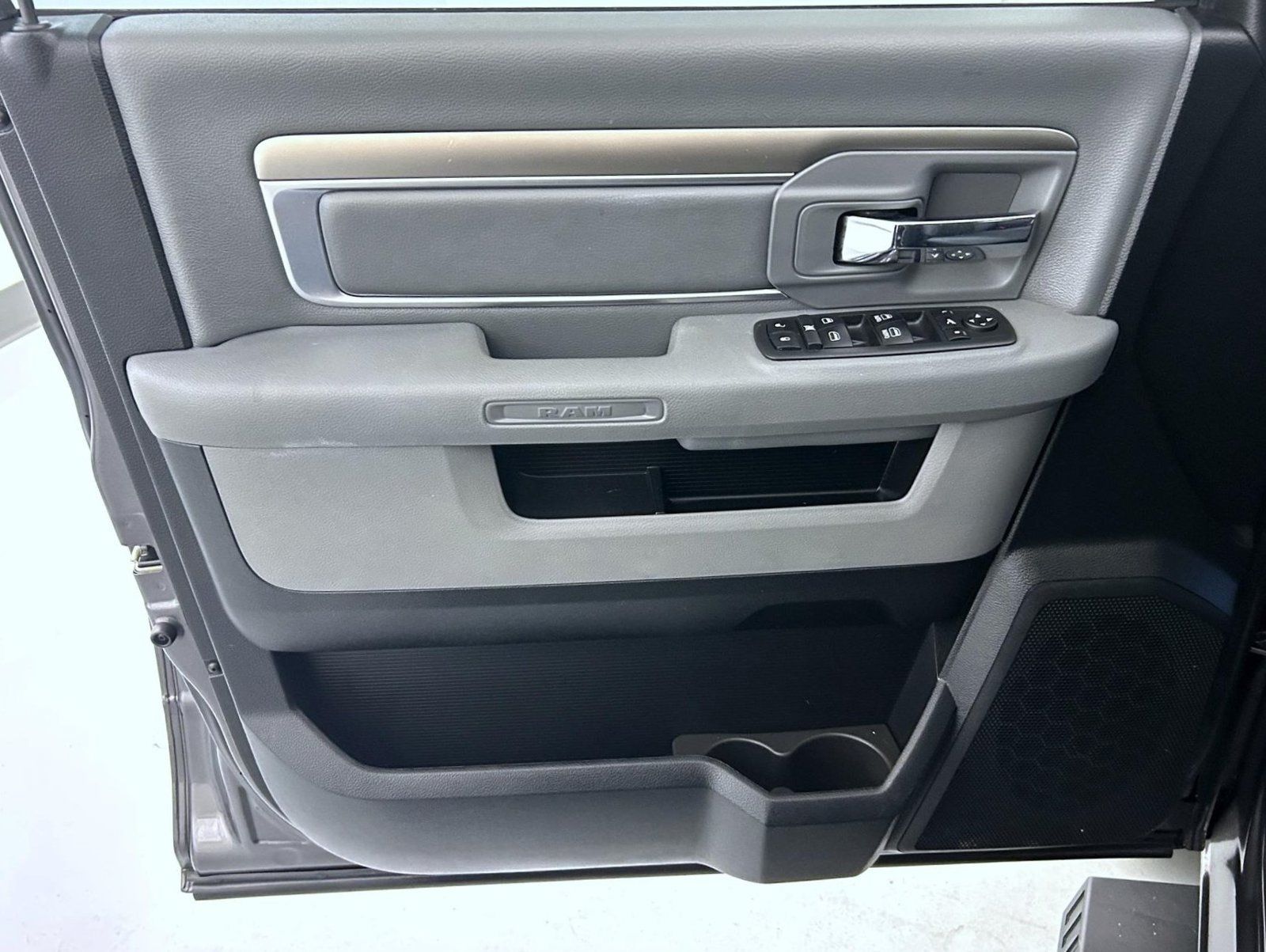 Used 2017 RAM 1500 Big Horn AWD/4WD image 9