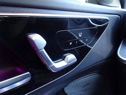 Used 2023 Mercedes-Benz C 300 4MATIC Sedan image 22