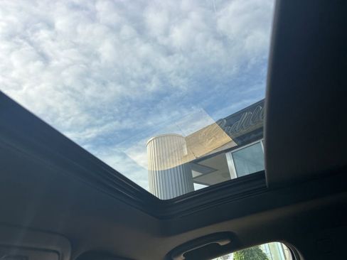 Certified 2024 Cadillac XT6 Luxury w/ LPO, Floor Liner Package image 17