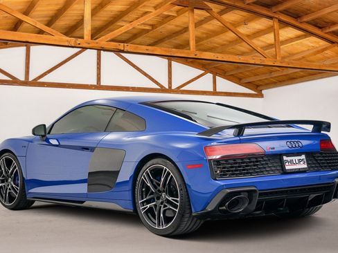 Used 2023 Audi R8 V10 performance image 3