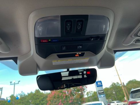 Used 2023 Subaru Crosstrek 2.5i Limited w/ Moonroof Package image 46