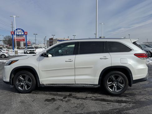 Used 2019 Toyota Highlander Limited Platinum image 13