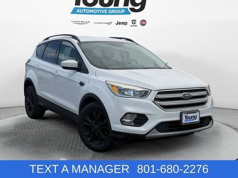 Used 2018 Ford Escape SE FWD image 7