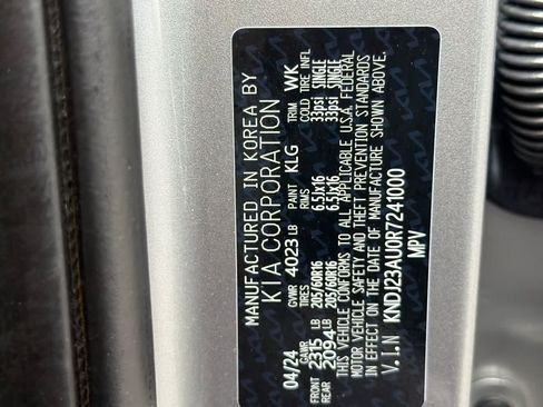 Used 2024 Kia Soul LX w/ Option Group 015 FWD image 27