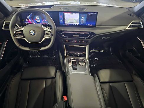 Certified 2025 BMW 330i xDrive Sedan w/ M Sport Package AWD/4WD image 10