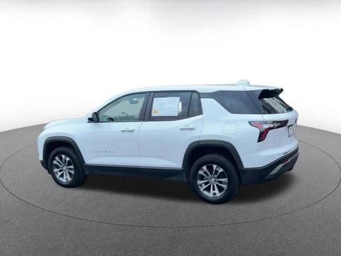 Used 2025 Chevrolet Equinox LT image 10