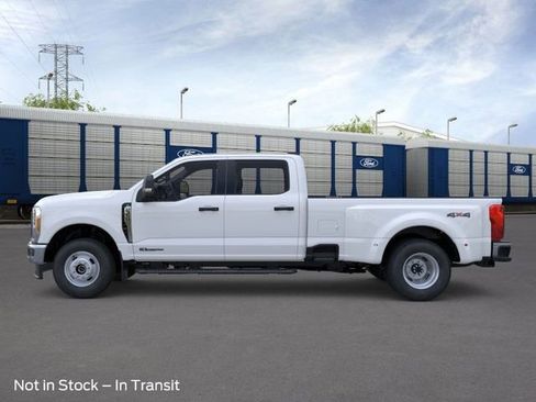 New 2026 Ford F350 XL w/ XL Chrome Package image 3