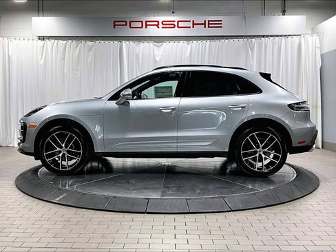 New 2026 Porsche Macan image 2