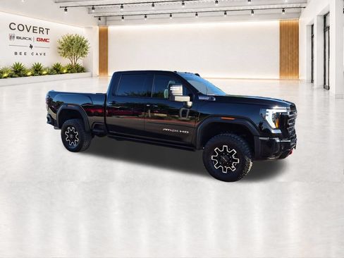 Used 2025 GMC Sierra 2500 AT4X AWD/4WD image 17