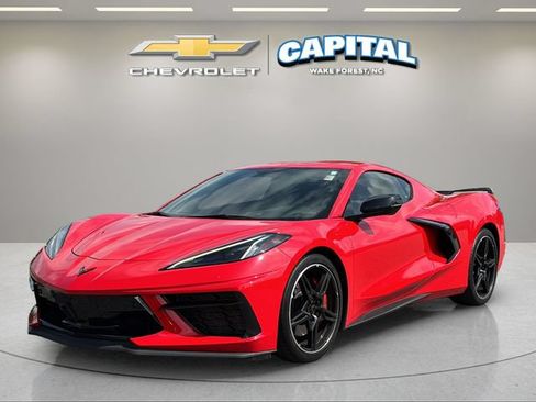 Used 2022 Chevrolet Corvette Stingray Premium Cpe w/ Z51 Performance Package RWD image 1