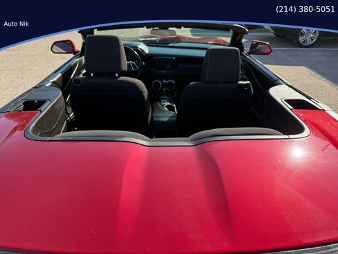 Used 2017 Chevrolet Camaro LT image 9