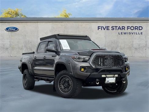 Used 2020 Toyota Tacoma TRD Sport w/ Technology Package image 1