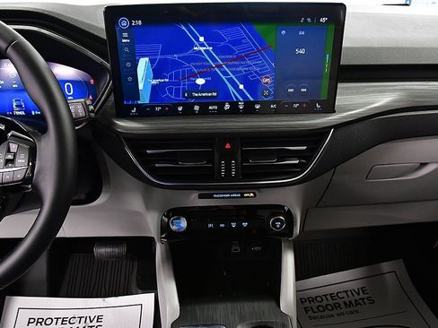 New 2025 Ford Escape SE w/ PHEV Premium Package image 25