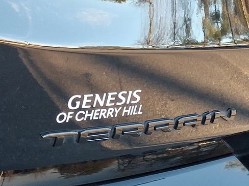 Used 2022 GMC Terrain SLE w/ Driver Convenience Package image 30