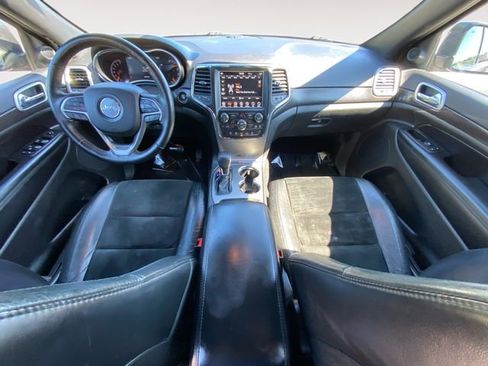 Used 2018 Jeep Grand Cherokee Altitude image 10