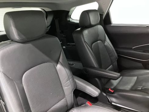 Used 2017 Hyundai Santa Fe Limited image 50