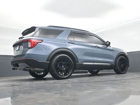 Certified 2025 Ford Explorer Active w/ Active Comfort Package RWD image 52