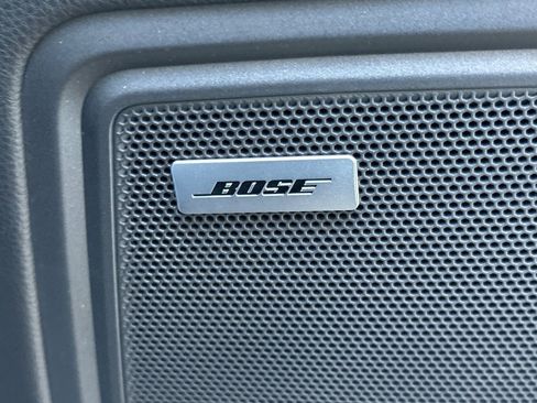 New 2026 Porsche Macan image 35