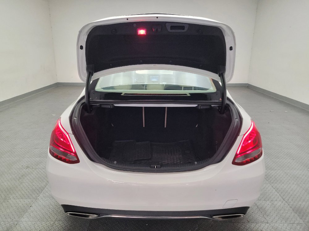 Used 2018 Mercedes-Benz C 300 Sedan image 29